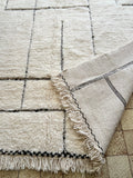 Moroccan BENI OUARAIN rug BO194 - 292 x 210 cm/ 9.6 x 6.8 FT