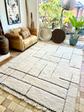 Moroccan BENI OUARAIN rug BO194 - 292 x 210 cm/ 9.6 x 6.8 FT