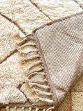 Moroccan BENI OUARAIN rug BO191 - 286 x 190 cm/ 9.4 x 6.2 FT