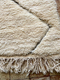 Moroccan BENI OUARAIN rug BO192 - 290 x 198 cm/ 9.5 x 6.5 FT