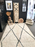 Moroccan BENI OUARAIN rug BO169 - 260 x 162 cm/ 8.5 x 5.3 FT