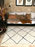 Moroccan BENI OUARAIN rug BO188 - 192 x 139 cm/ 6.3 x 4.6 FT