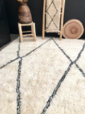 Moroccan BENI OUARAIN rug BO169 - 260 x 162 cm/ 8.5 x 5.3 FT
