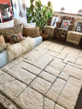 Moroccan BENI OUARAIN rug BO161 - 248 x 167 cm/ 8.1 x 5.6 FT