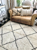 Moroccan BENI OUARAIN rug BO188 - 192 x 139 cm/ 6.3 x 4.6 FT