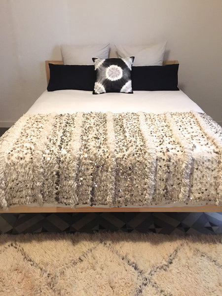Moroccan wedding blanket handira