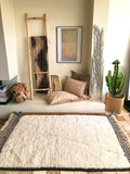 Moroccan BENI OUARAIN rug BO163 - 178 x 122 cm/ 5.8 x 4 FT