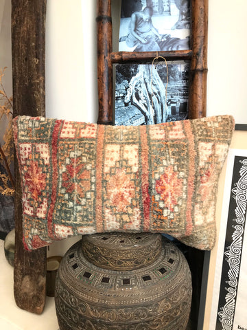 Vintage Moroccan Beni Mguild cushion