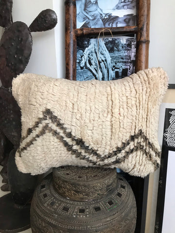 Vintage Moroccan Beni Mguild cushion